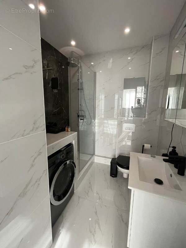 Appartement 2 pièces entre la Croisette et la rue d'Antibes - photo 6