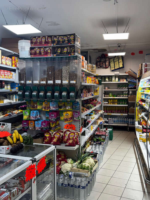 Commerce à MARSEILLE-3E