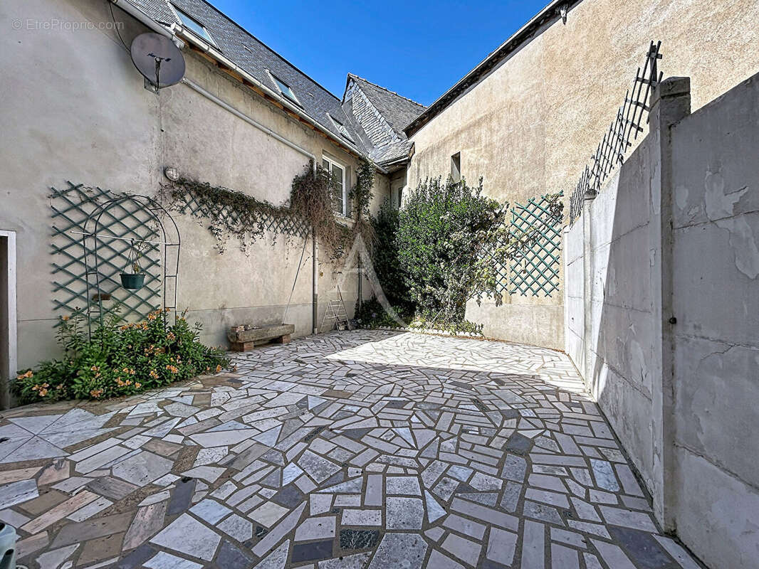 Maison 7 pièces Faubourg - 5 chambres - cours - photo 6
