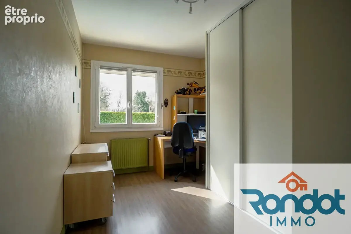 Maison 7 pieces / 5 chambres / environ 136 m2 au sol / parcelle 830 m2 / piscine / sous-sol complet - photo 11