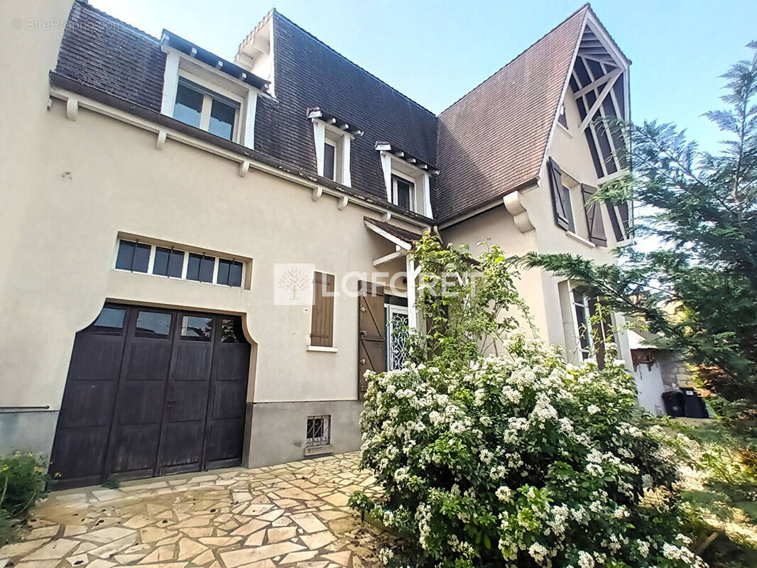 Maison à VIARMES