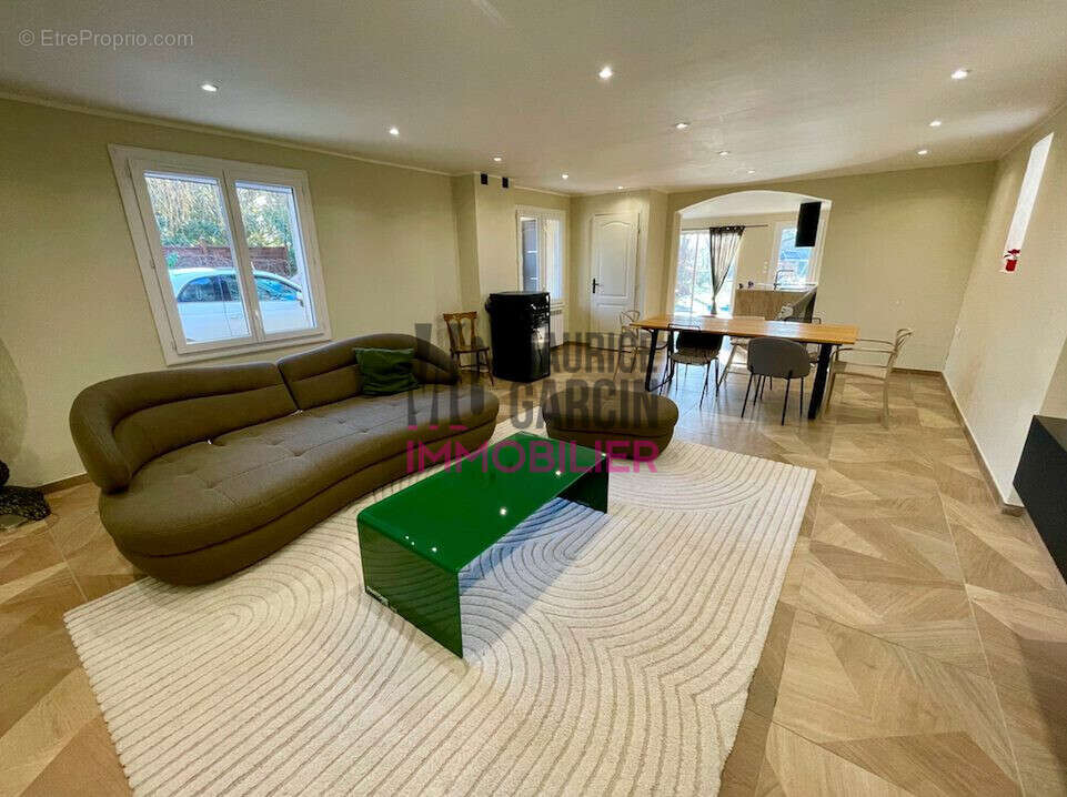 Maison 125 m² à Sarrians  - photo 4