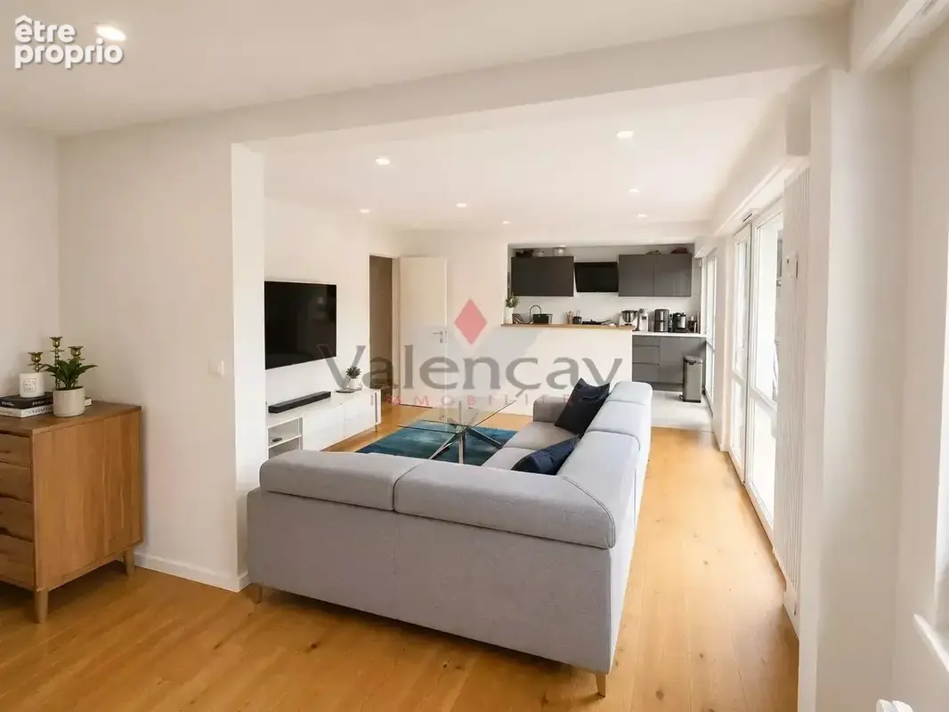Sausheim, 4 p /2 cbres -dernier étage –  entièrement rénové – balcon sans vis-à-vis- 2 garages - vente interactive - photo 3