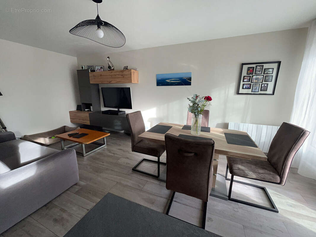 Appartement à MONTIGNY-LE-BRETONNEUX