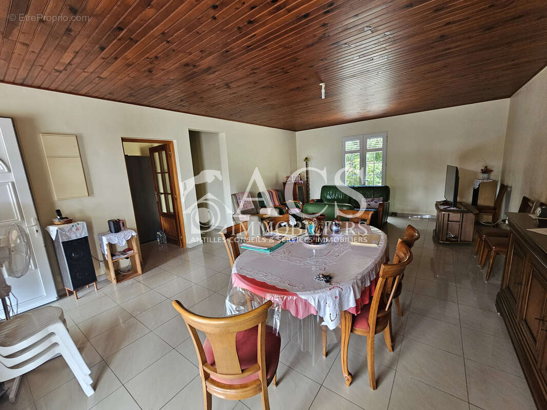Maison à SCHOELCHER