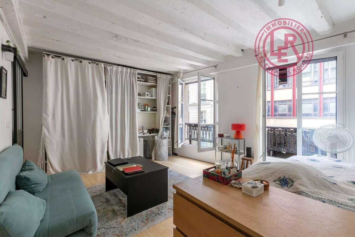 Appartement à PARIS-4E