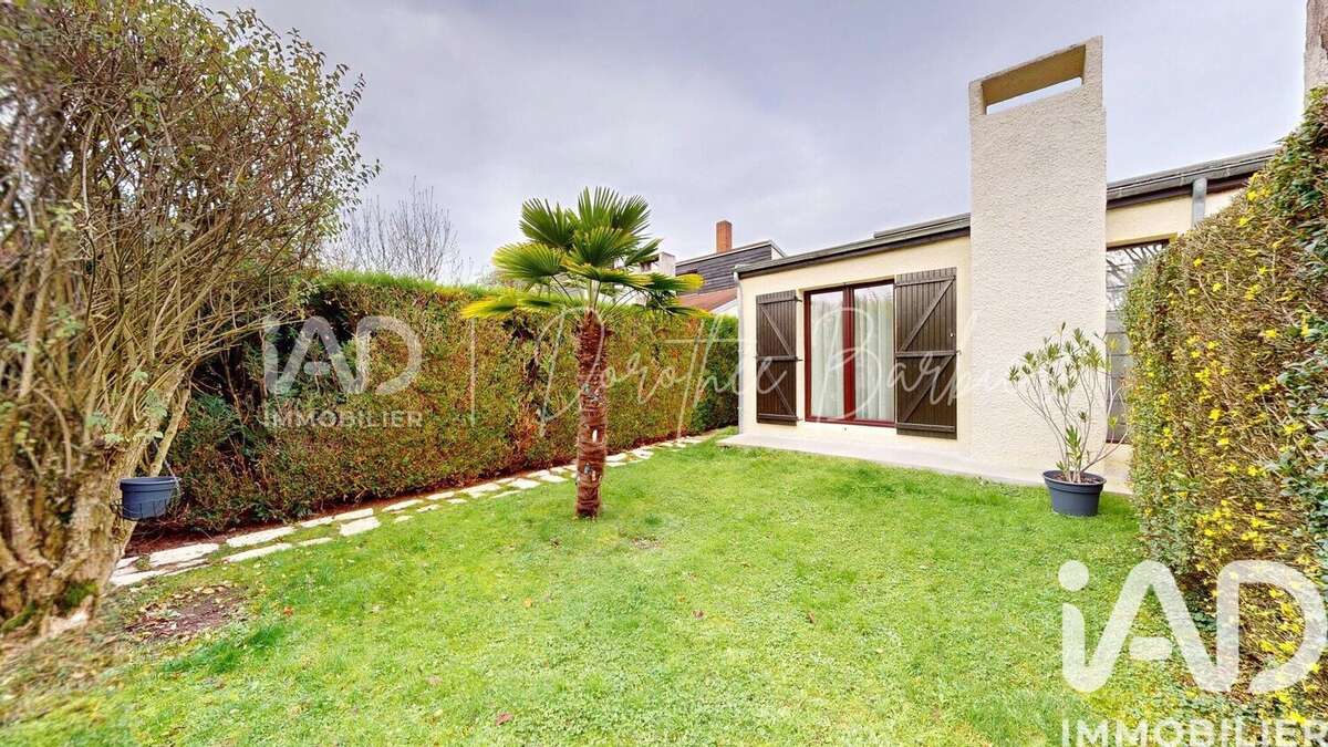 Photo 2 - Maison à CHAMPS-SUR-MARNE