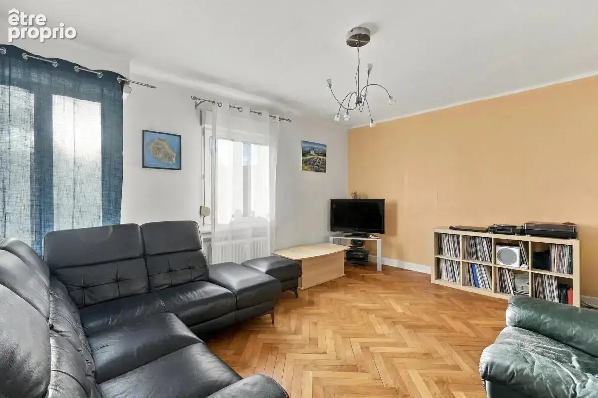 Appartement de 3 pièces de 95 m² à Holtzheim - photo 2