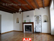 Maison à MONCOUTANT