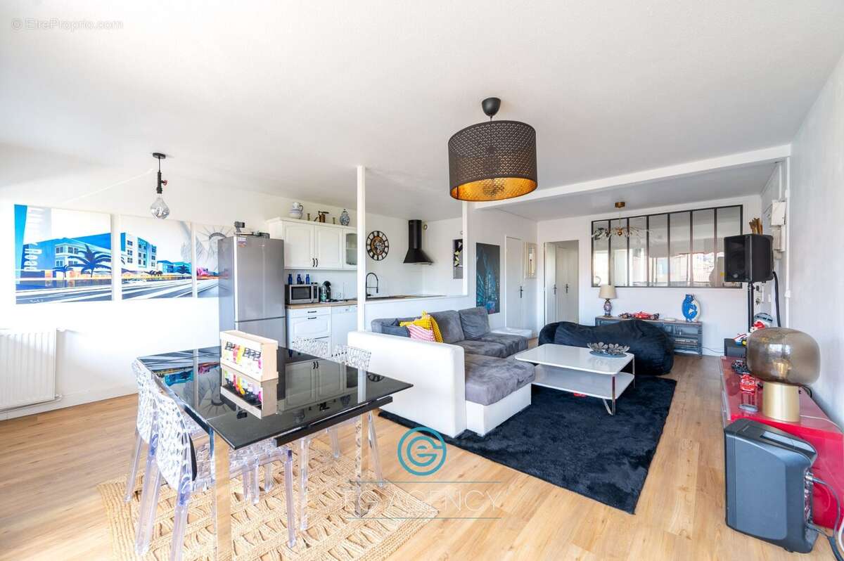 Appartement à MARSEILLE-16E