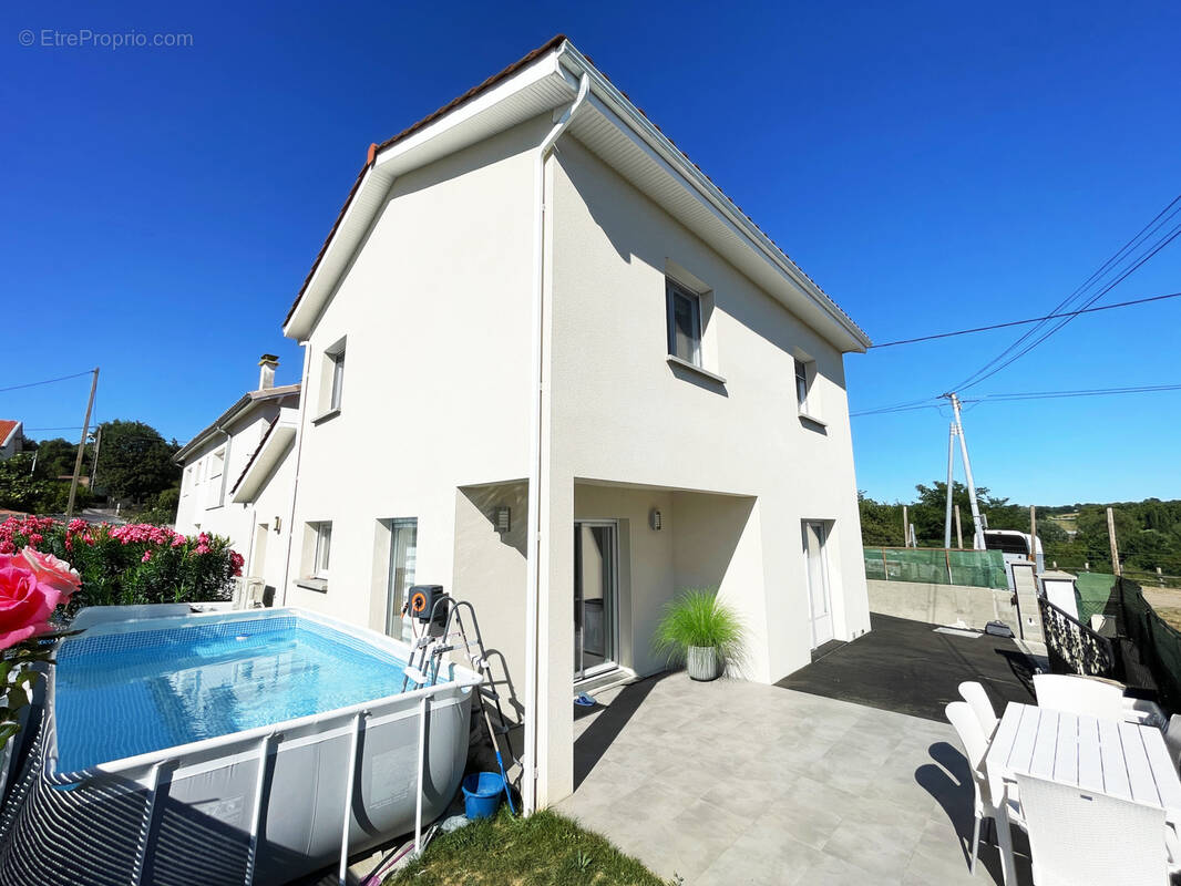 Maison à SALAISE-SUR-SANNE