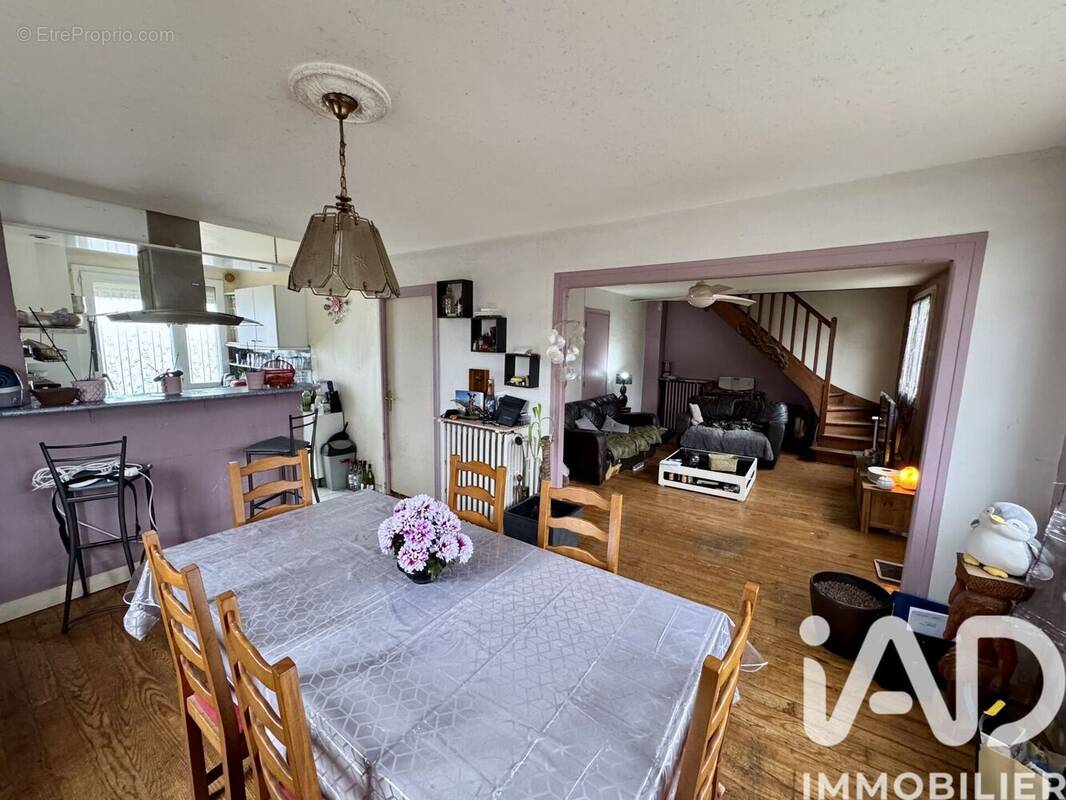 Photo 1 - Maison à SAVIGNY-SUR-ORGE