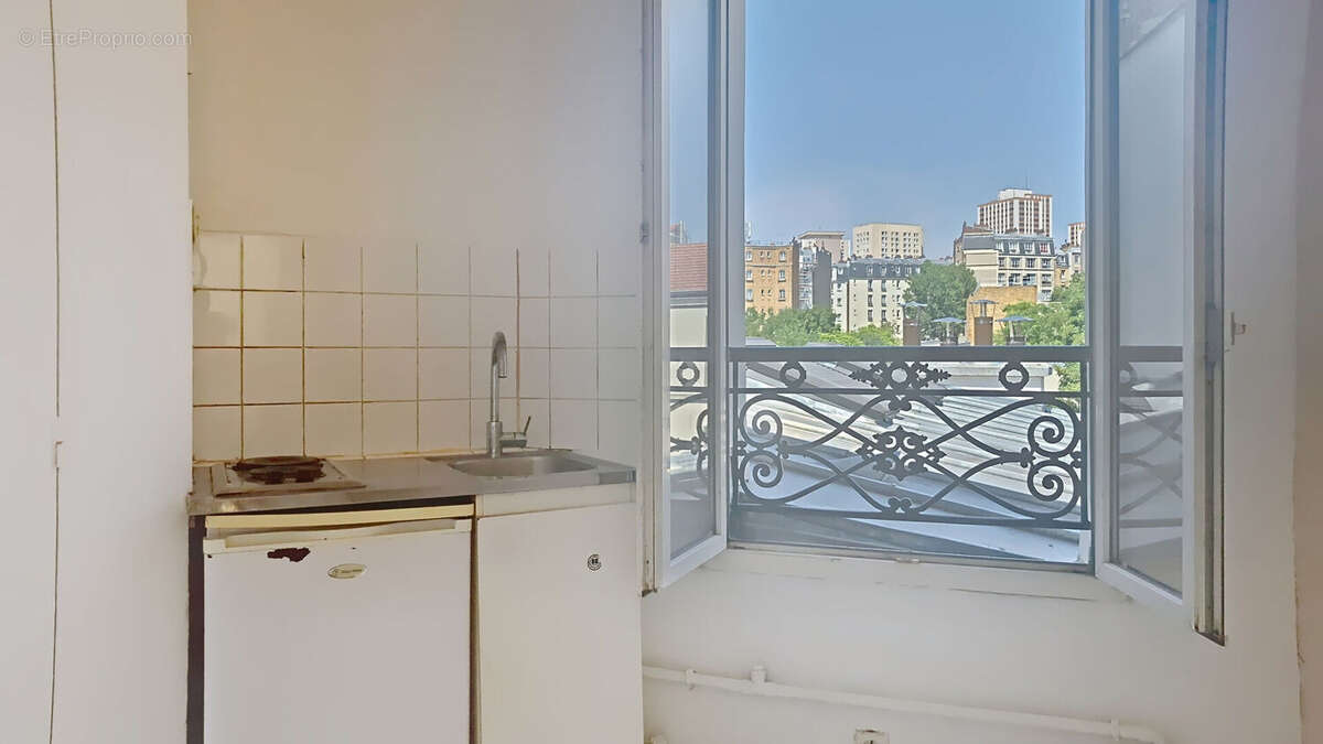 Appartement à PARIS-20E