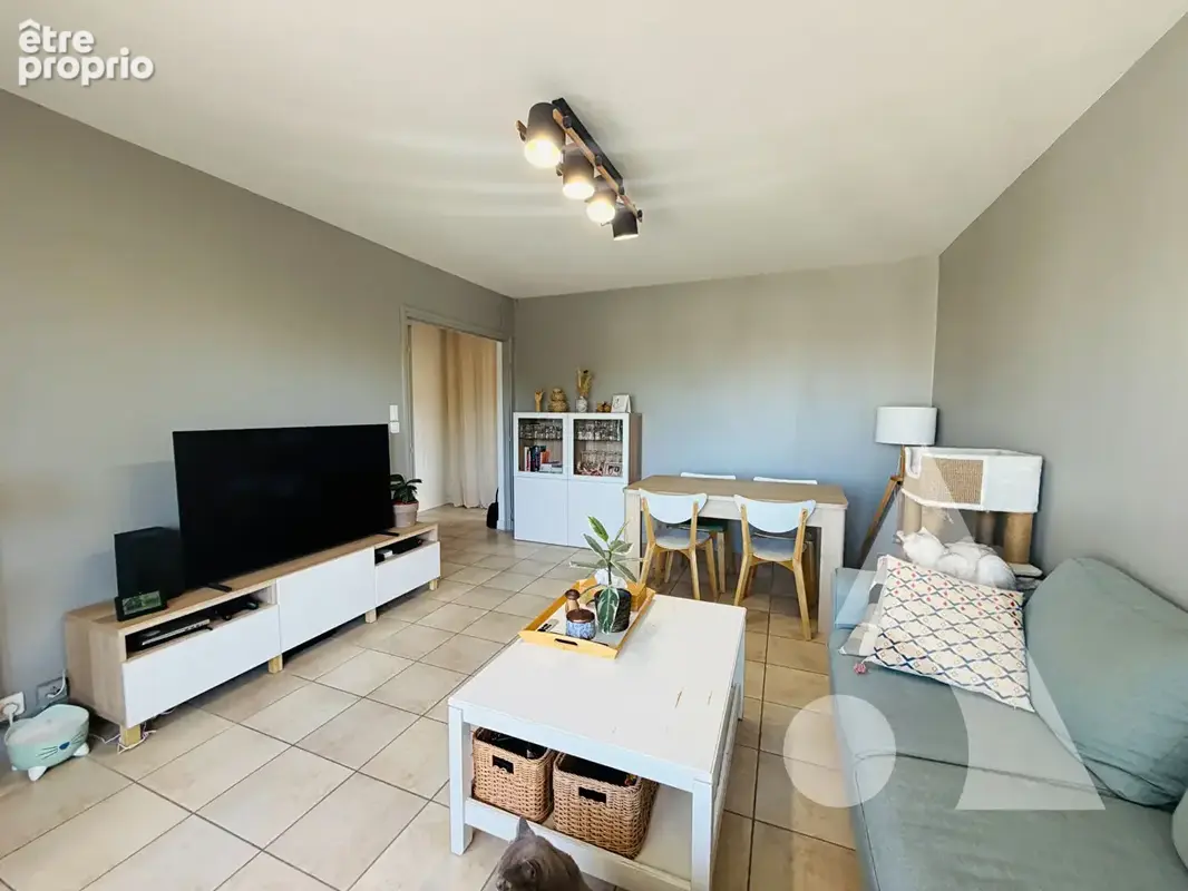 Appartement Saint Andre Les Vergers 2 pièce(s) 53.91 m2  balcon - photo 2