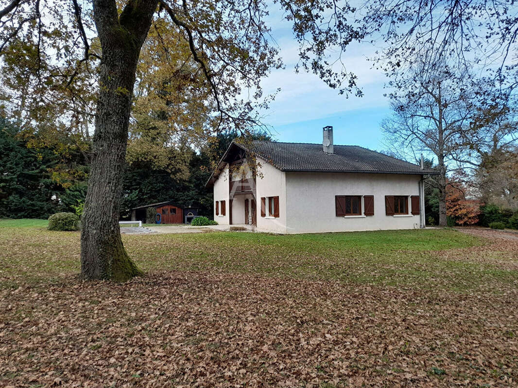 Maison à SAINT-GEIN