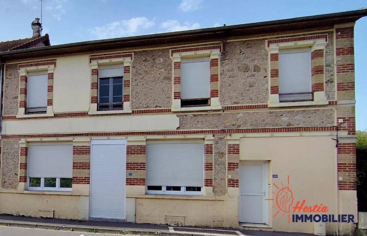 Appartement à MAILLY-LE-CAMP