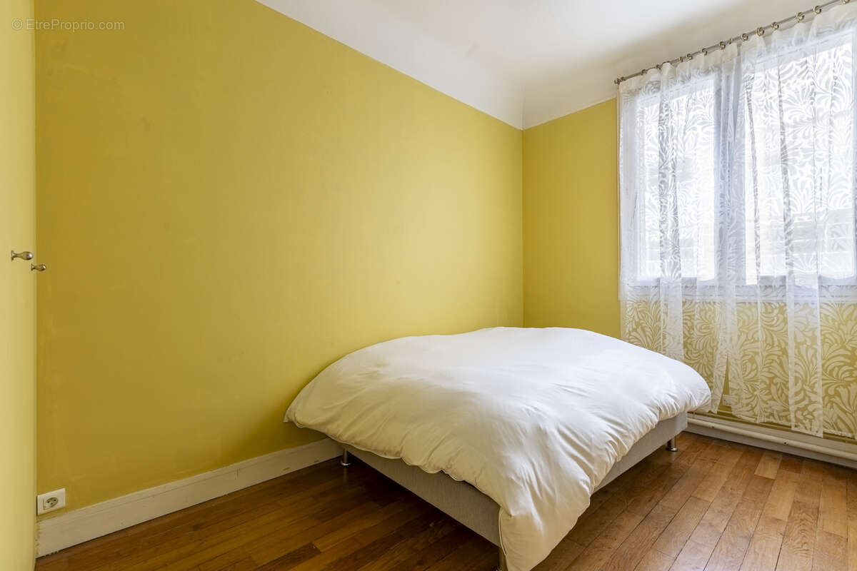 Appartement à PARIS-8E