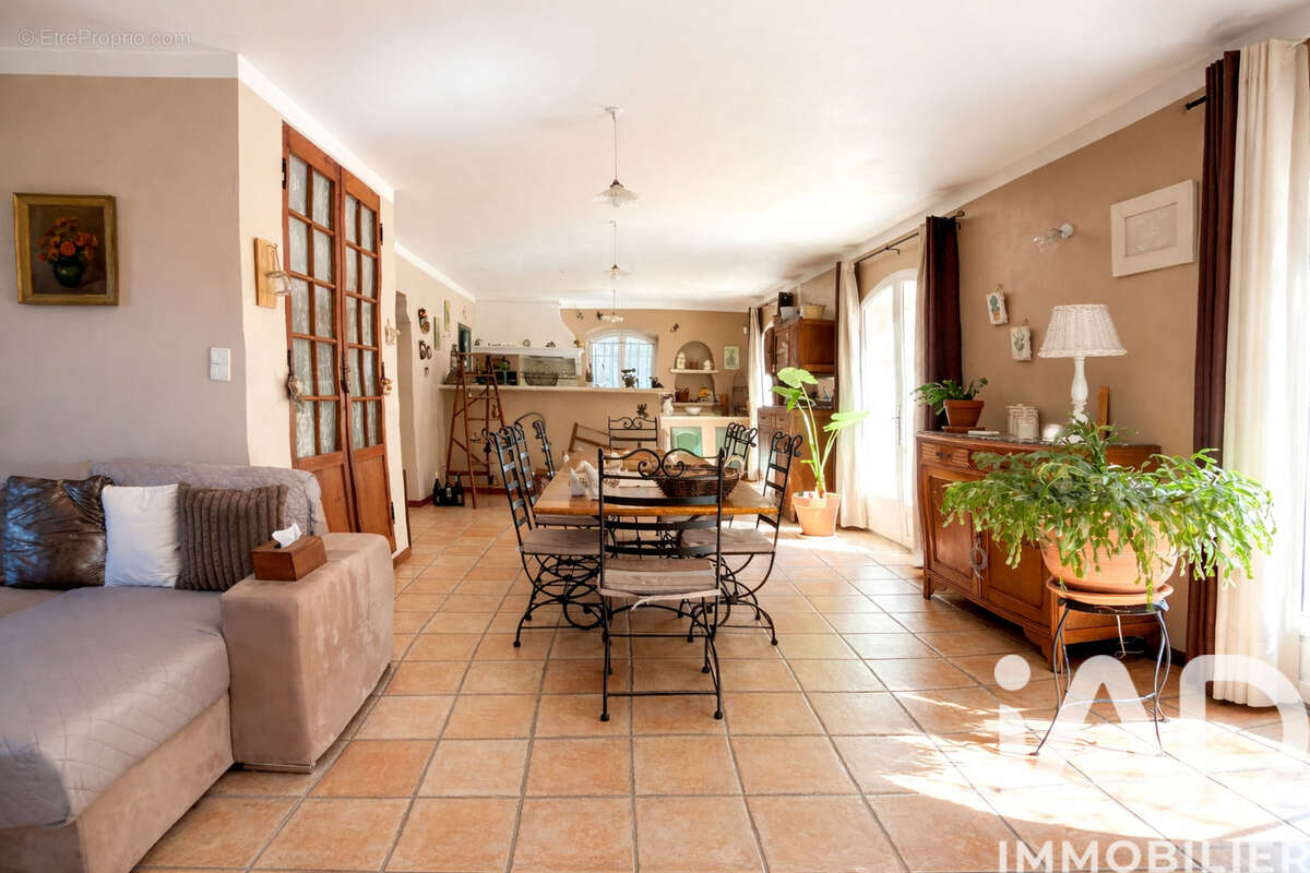 Photo 4 - Maison à PEYROLLES-EN-PROVENCE