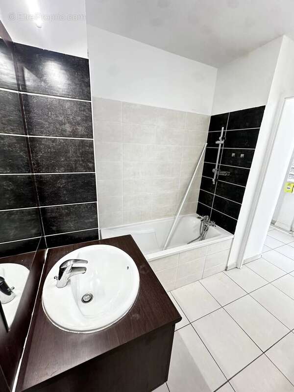 Appartement à CASTELNAU-LE-LEZ