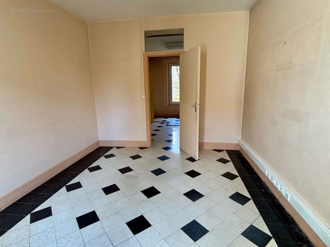 Maison à LA LOUPE