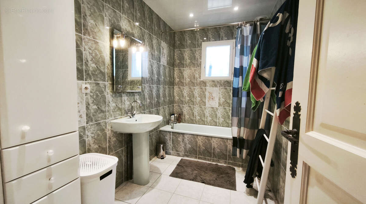 Maison à ASSENCIERES