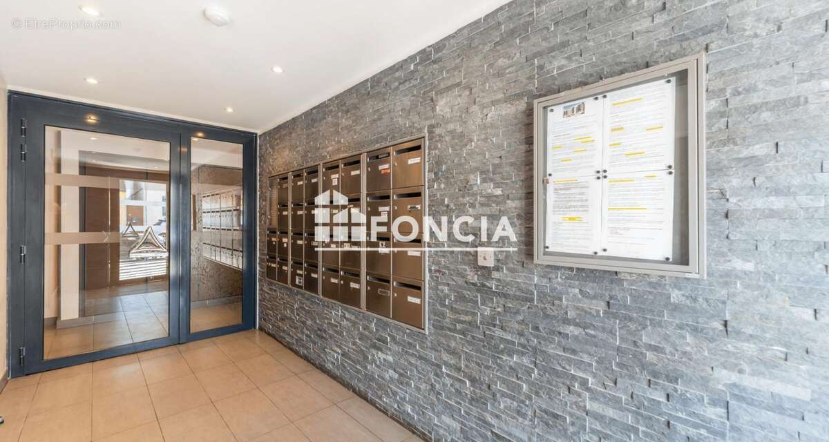 Appartement à SURESNES