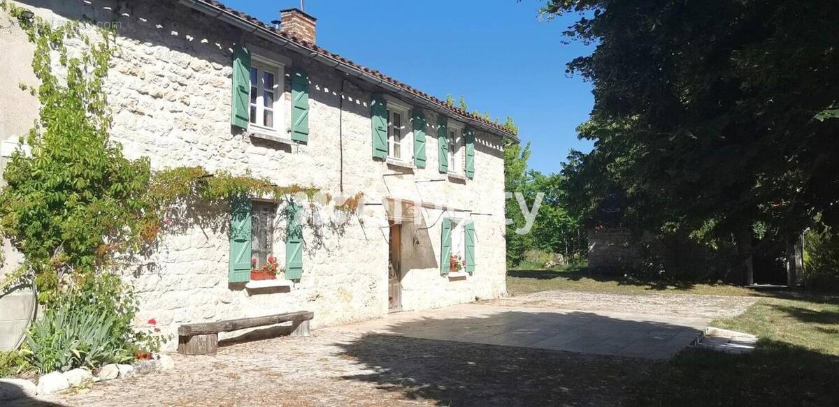 Maison à SOUEL