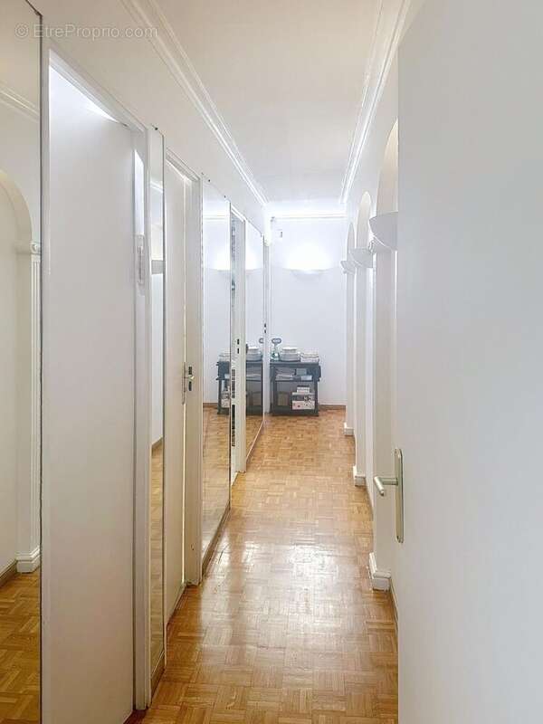 Photo 5 - Appartement à MARSEILLE-5E