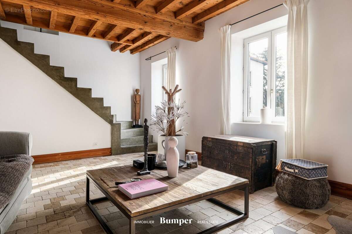 Appartement à SAINT-LAURENT-D'AGNY