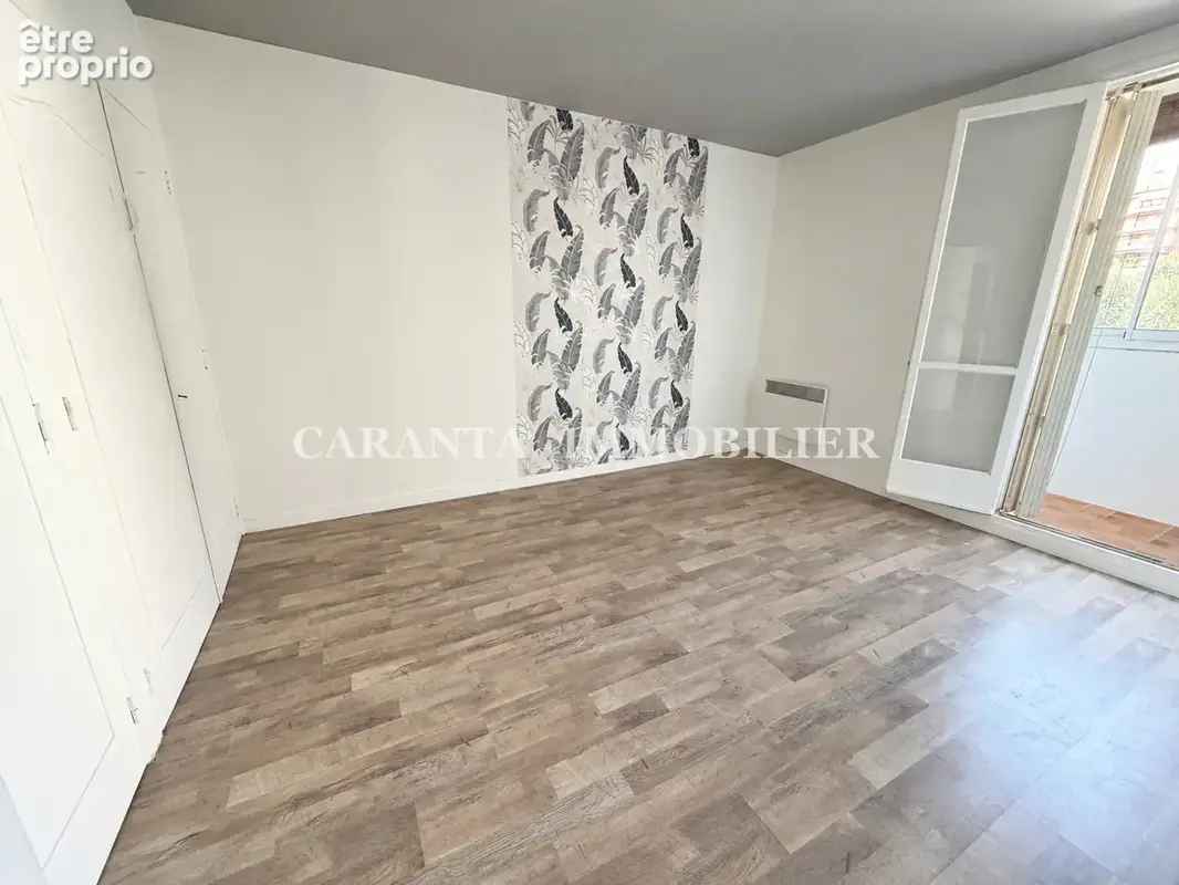 Vente appartement 4 pièces Sainte-Maxime avec parking, clim et cave - photo 6