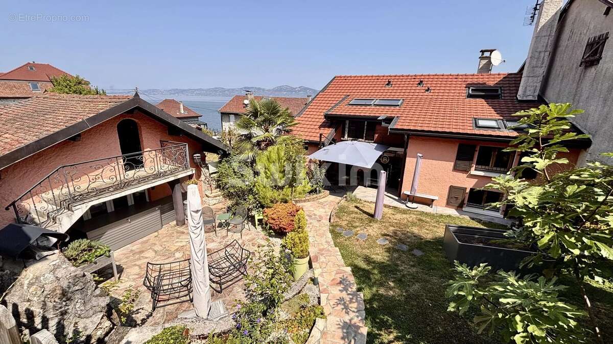 Maison de village, 5 minutes de la Suisse - photo 2