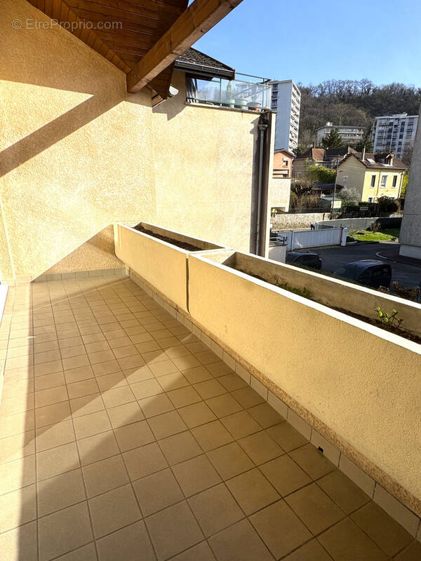 Appartement à AIX-LES-BAINS