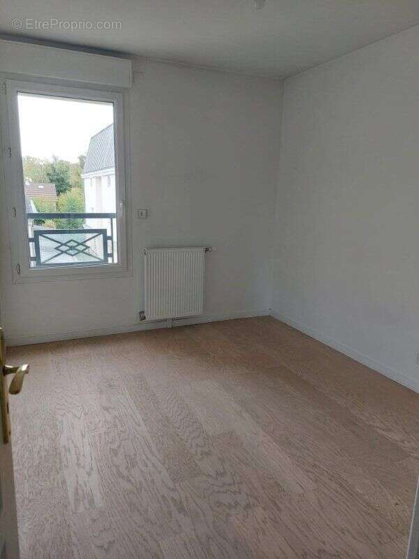 Photo 5 - Appartement à LE PLESSIS-TREVISE