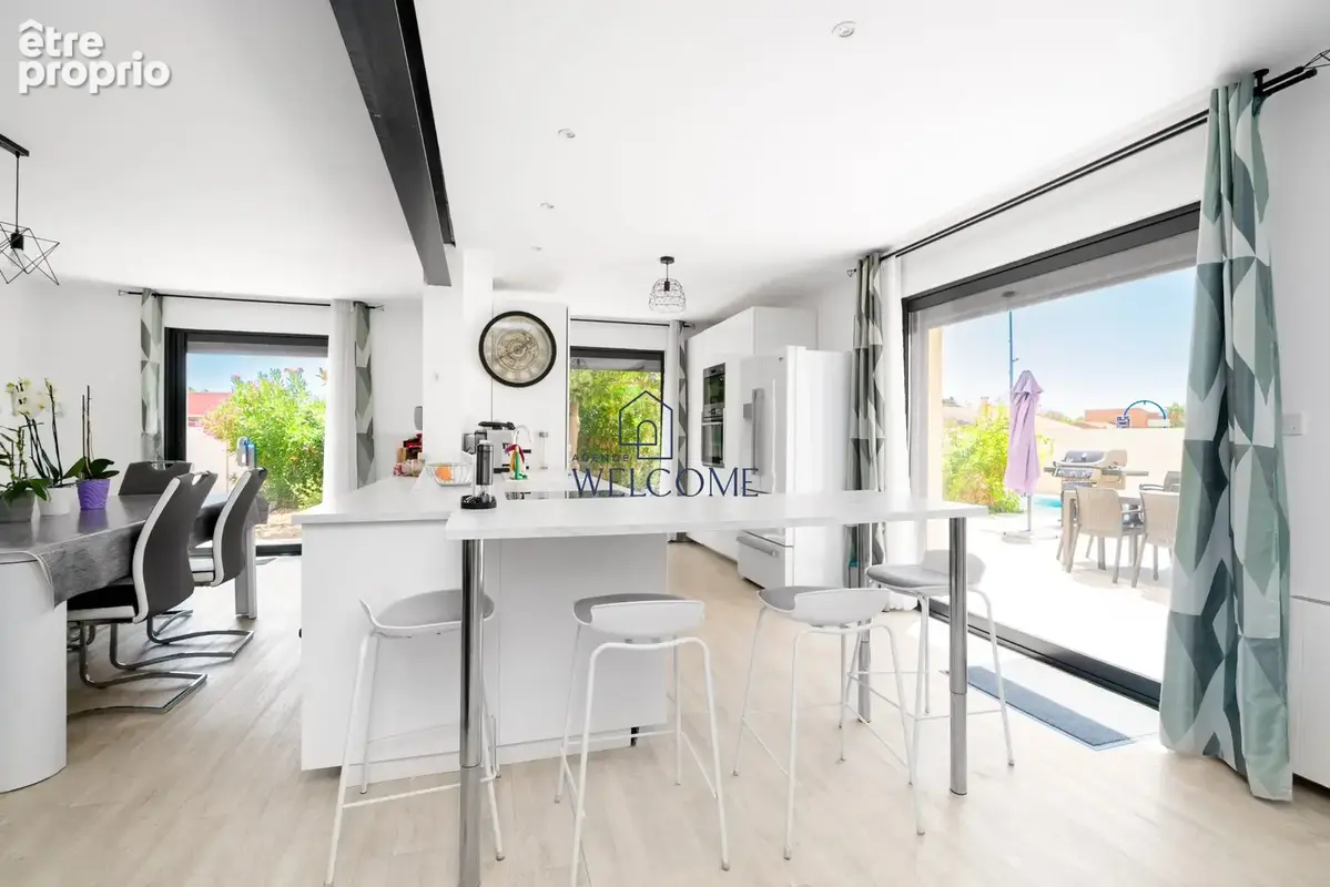 Maison 9 pièces 184 m² à vendre à Balaruc-Le-Vieux (34540) - photo 2