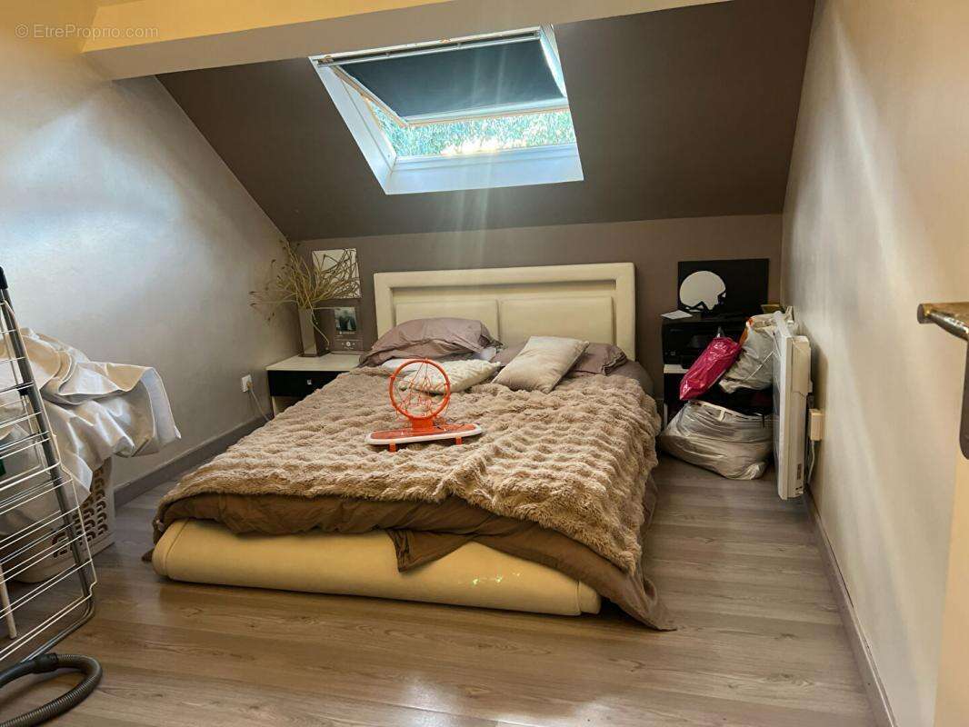 Maison à CHAMPIGNY-SUR-MARNE