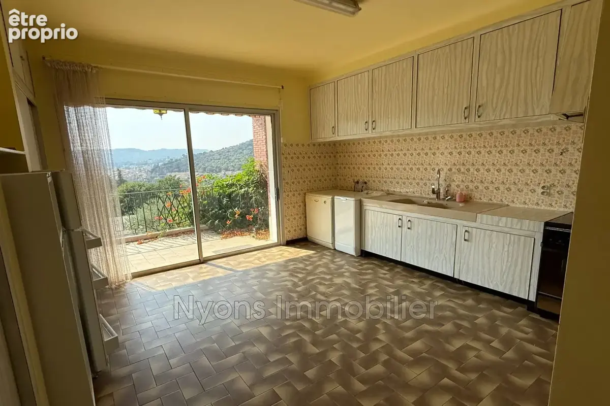 Maison 5 pièces 130 m² à vendre à Nyons (26110) - photo 9