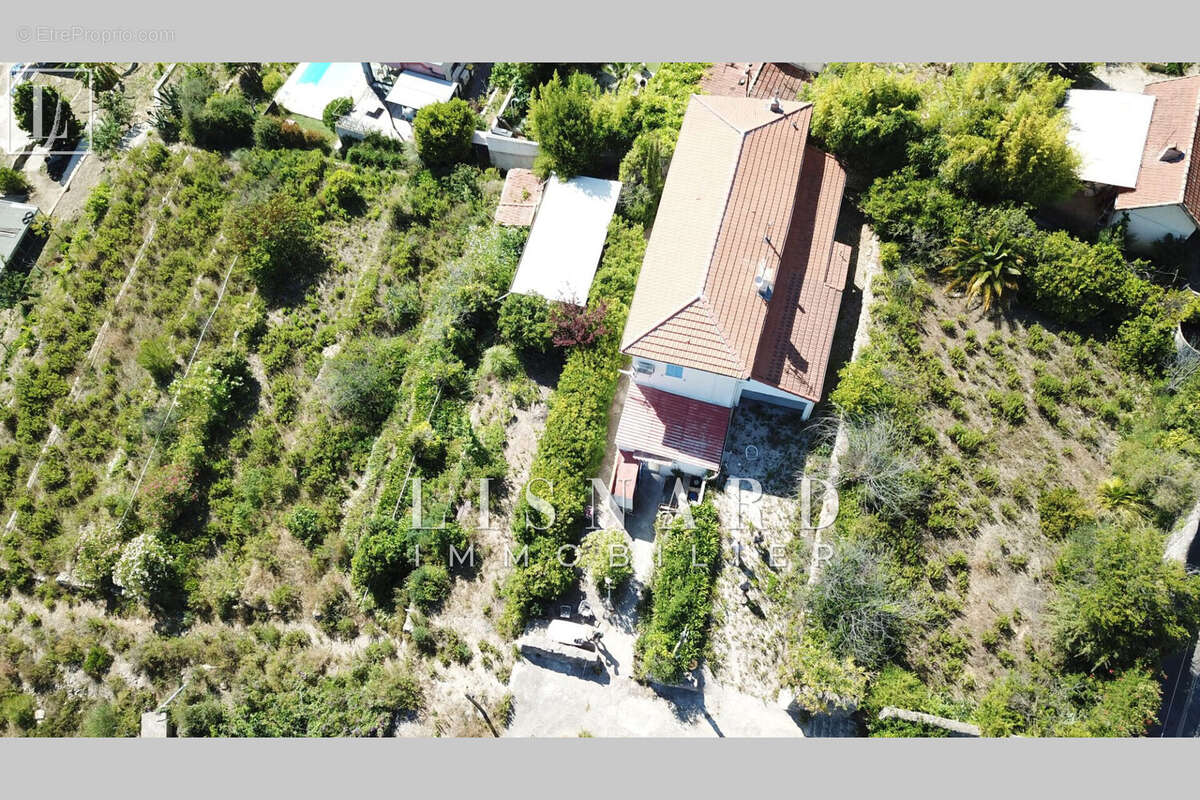 Maison à VALLAURIS