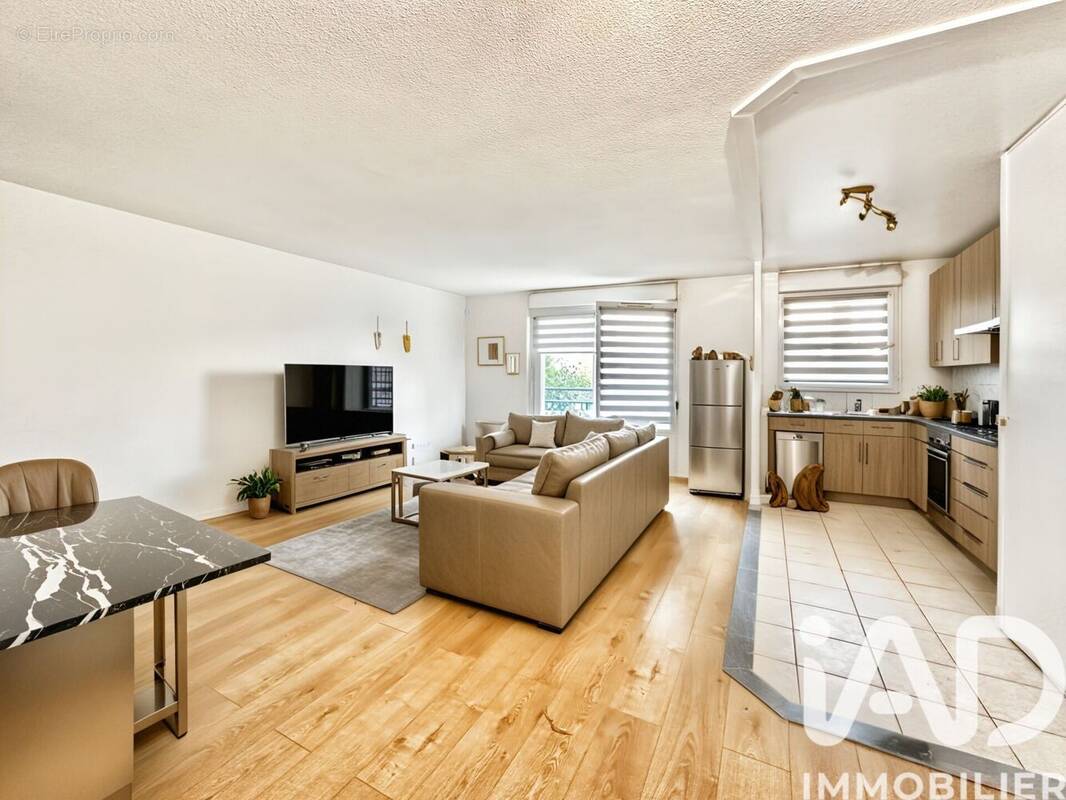 Photo 1 - Appartement à SAINTE-GENEVIEVE-DES-BOIS