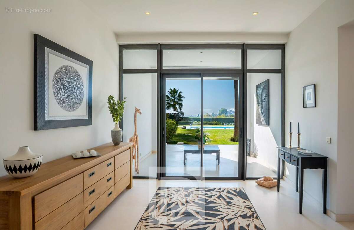 Maison à MOUGINS