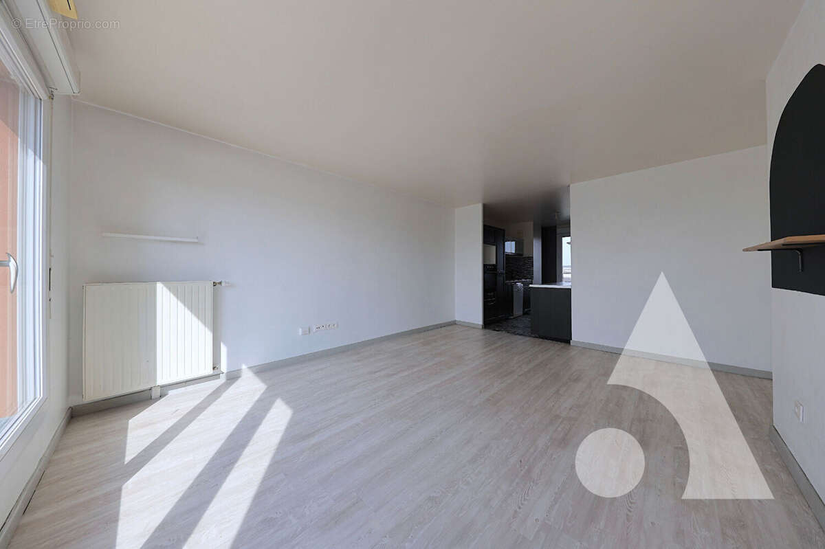 Appartement à MOISSY-CRAMAYEL