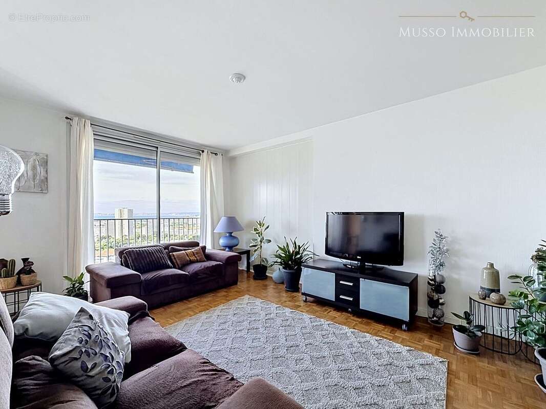Appartement à MARSEILLE-9E