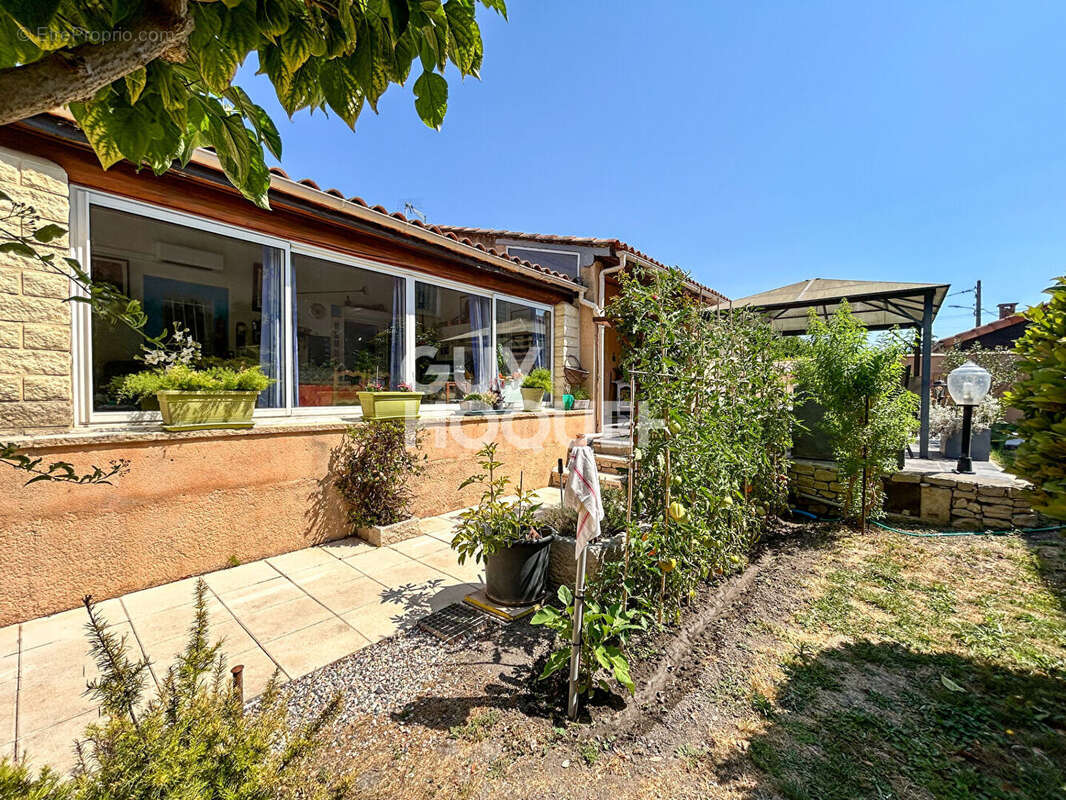 Maison proximite centre-ville a pieds isle sur sorgue 145 m² utilisables - photo 9
