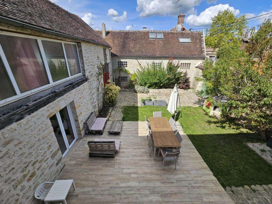 Maison à FONTAINEBLEAU