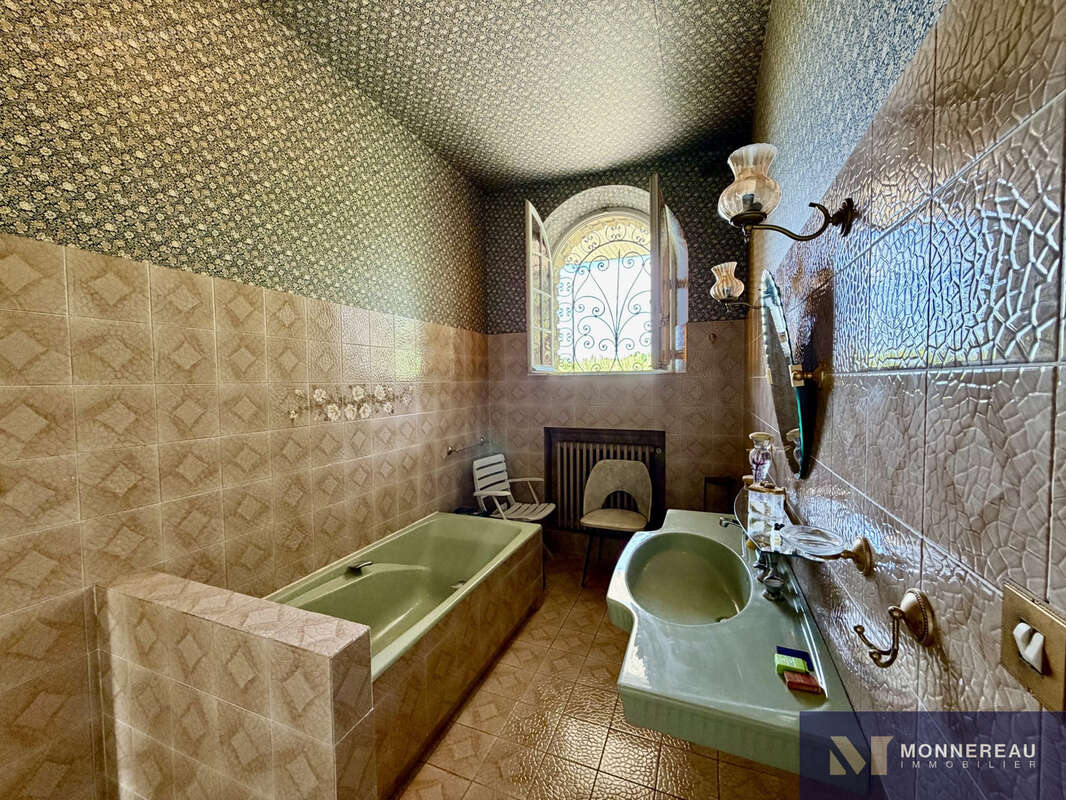 Belle maison en pierre avec grand terrain - photo 13