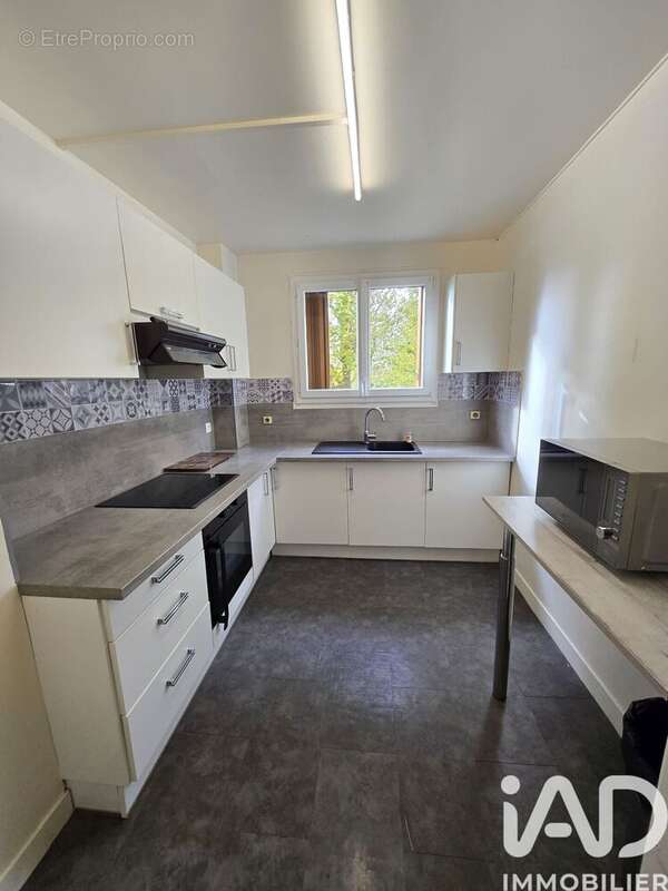 Photo 2 - Appartement à BRIE-COMTE-ROBERT