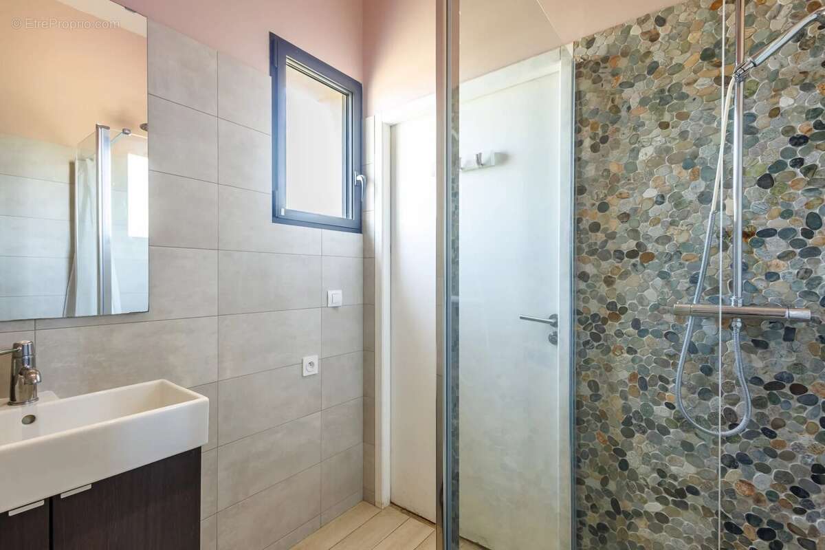 Maison contemporaine avec piscine Campagne Arlésienne - photo 20