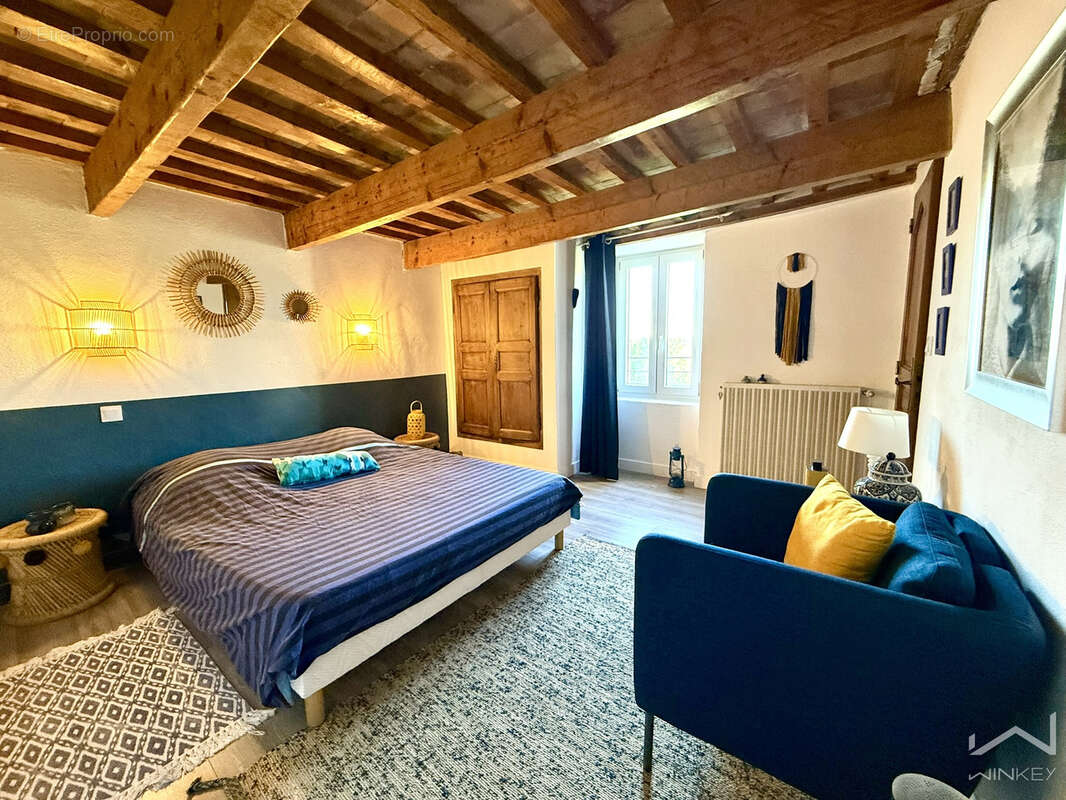 Maison à GRIGNAN