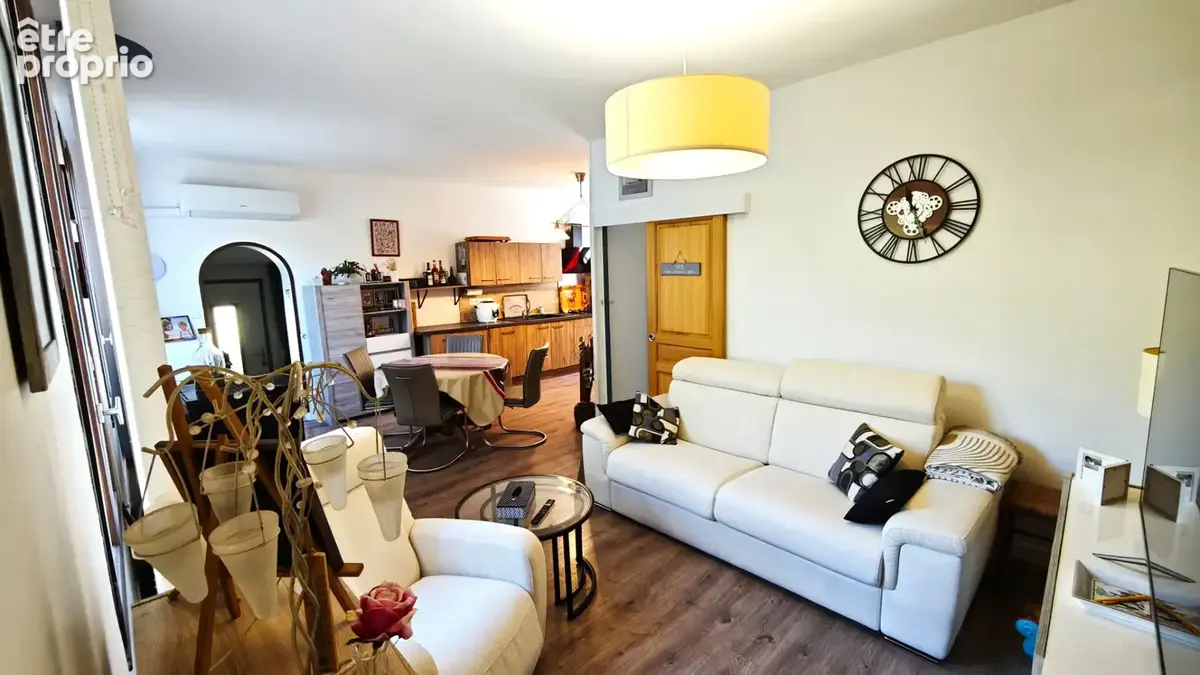 Plain pied 3 pièce(s) 65 m2  + atelier , garage et 500m² terrain - photo 6