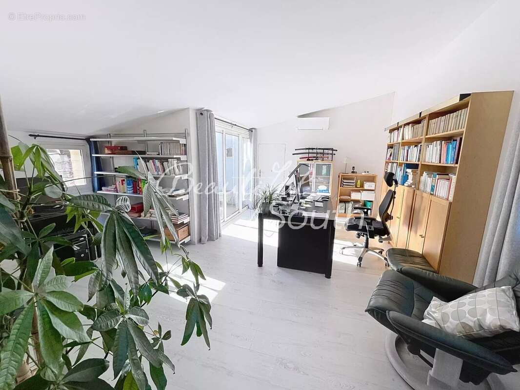 Maison à MONTESQUIEU-DES-ALBERES