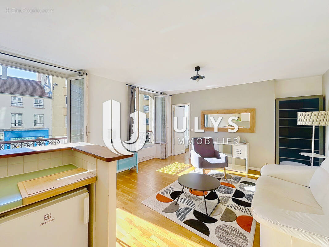 Appartement à PARIS-11E